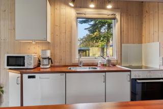 Cozy Summer House Near Beach And Nature - 6