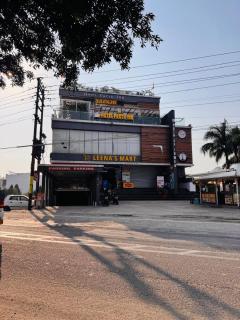 Hotel Parth Inn - 1