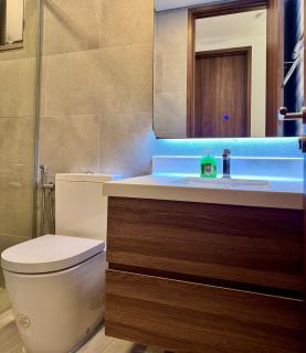 Luxury 2br Midtown The signature Block B - 5