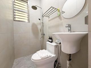 Taman Daya Cottage Family cozy house 15 min to Ikea Aeon - 1