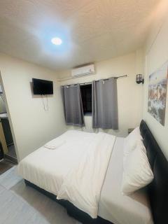 Hotel Rajputana Residency - 2