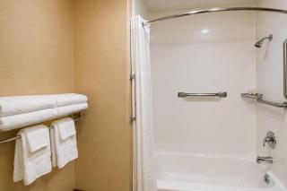 Quality Inn York - 9