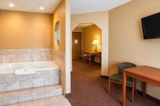 Quality Inn York - 7