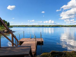 Cozy Lakefront Cabin - 0