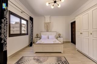 The Elite Haven 2BDR New Cairo - 7