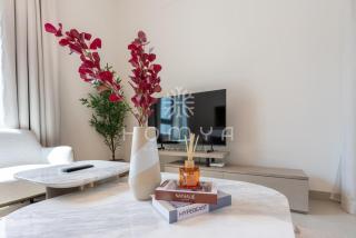 Bright 1BR Getaway Near Yas Waterworld & F1 - 4