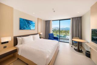 Arena Cam Ranh Seaview - Near Airport - 1