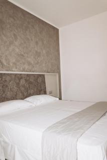 Gabbiano Apartments - 5