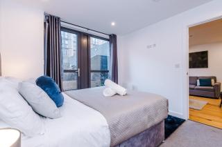 1 Bedroom Apartment in Birmingham hosted by Eason Stays with Easy City Access - 9