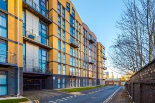 1 Bedroom Apartment in Birmingham hosted by Eason Stays with Easy City Access - 4