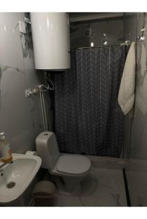 1977 GUEST house - 6