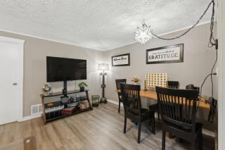 Charming Home Minutes from Portage Lakes - 7