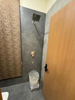 Hotel Shri Radhavan - 1