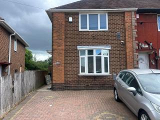 Convenient Accomodation close to Birmingham Airport and NEC - 0