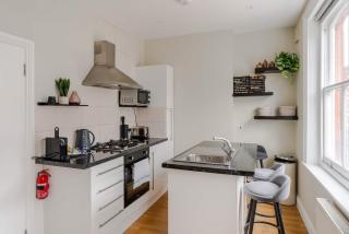 Fitzrovia 1-Bed Flat - Central London - Sleeps 4 - 4