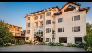 Hotel golden bees gym & spa - 0