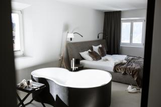 Hotel Weisses Kreuz - Malles Venosta - 4