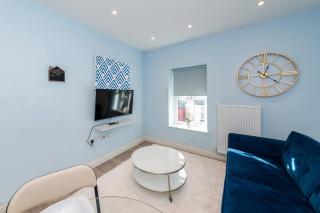 Free Parking Central Reading Flat Fully Equipped - 1
