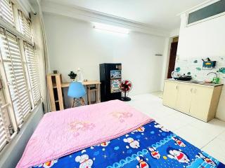 Beautiful Studio-A paradise of food, shopping and beauty care services - 4