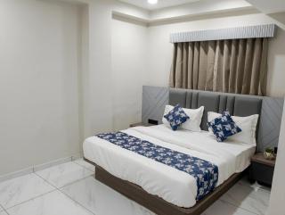 Hotel Royal Empire - 3