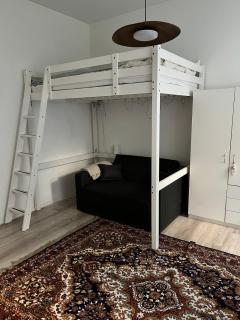 cozy & central - 9