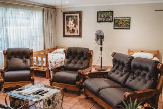 Charming Self Catering Apartment - Phalaborwa - 1