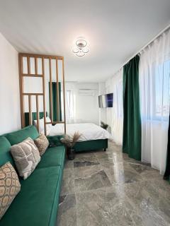 Aparthotel Glam Apartments & Studios Palas Center Area - 1