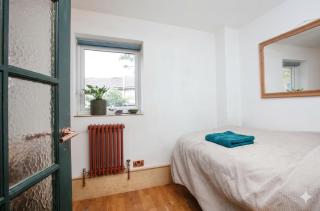 Peaceful 3BDR Flat with Patio&Parking in Peckham - 8