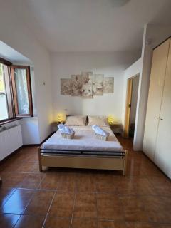 Lily Loggiadeifiori with private Patio near station, bus and swiss boarder - 7