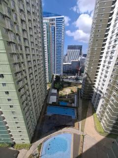 Cozy Studio with Pool and Netflix at Cebu IT Park - 8
