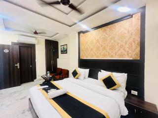 Hotel Ashoka Grand - Sector 44 Noida - 8