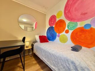 Workers and Family Homes 4BR House, 7 Beds, Free Parking & Garage Near Volvo - Gotemburgo - 7