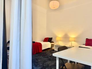 Vasagatan 2-Bed Apartment, 4 Beds & 4 Desks 2 min to Avenyn - Göteborg - 2