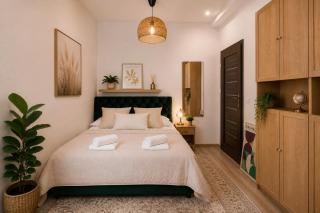 Quiet Apartment • 1BR • Old Town • A/C & Elevator - 4