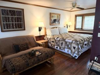 Sunnyside Knoll- 3 studio - 8