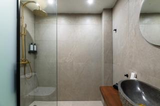 Jivaeri Luxury Suites - 2