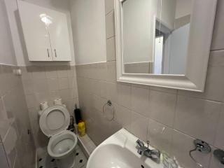 Nice Cosy Spacious Flat - 9
