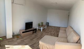 Bright apartment in Lazur Burgas with a sea view - 9