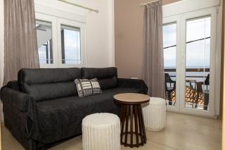 Magdalene's Sea View Apartment - 6