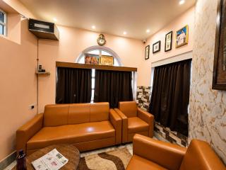 Sea View Budget Hotel Shree - G Holiday Puri Hotel - Near Sea Beach & Near Shree Jagannath Temple - Fully Air Conditioned Rooms - Free Wi-Fi - Lift - Restaurant - and PAID SWIMMING POOL - Best Family Hotel In Puri - 6