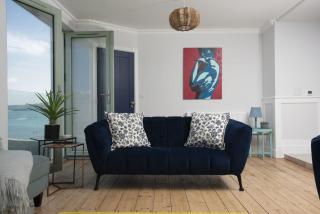Mermaids - Beachfront, Dog friendly, Balcony - 2