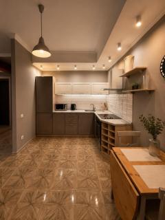 Panoramic View Apartment in City Center - 5