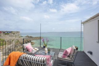 Mermaids 3 - Balcony, Sea View, Dog friendly - 3