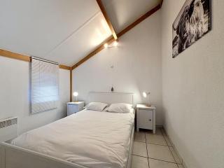 Holiday Home Vissershuis 2 with parking by Interhome - 4