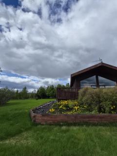 Golden Circle Lux Cabin/Cinema & Aurora Glasshouse - 8