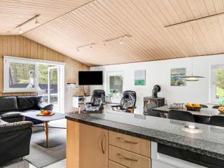 Holiday Home Jul - 900m from the sea by Interhome - 1