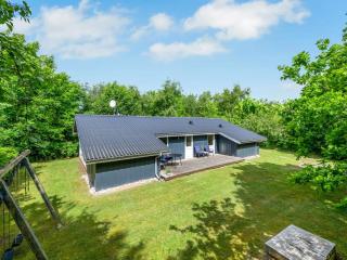 Holiday Home Fredger - 1-8km from the sea by Interhome - 0