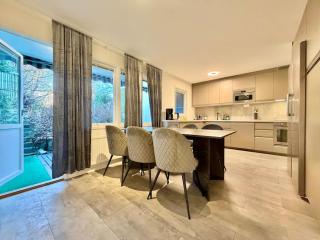 Workers Villa With 5 Bedrooms 8 beds 2 bath And Free Parking - 9