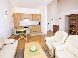 Apartment Ein Apartment im Ferienhaus Zweirosen by Interhome - Fažana - 0