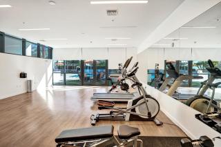 17WEST Spacious 2BR Apartment with Balcony 402 - 6
